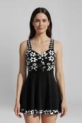 Robe de bain pour femmes avec col halter et surface imprimée