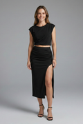 Ensemble Femme Deux Pièces avec Top Asymétrique et Jupe Midi