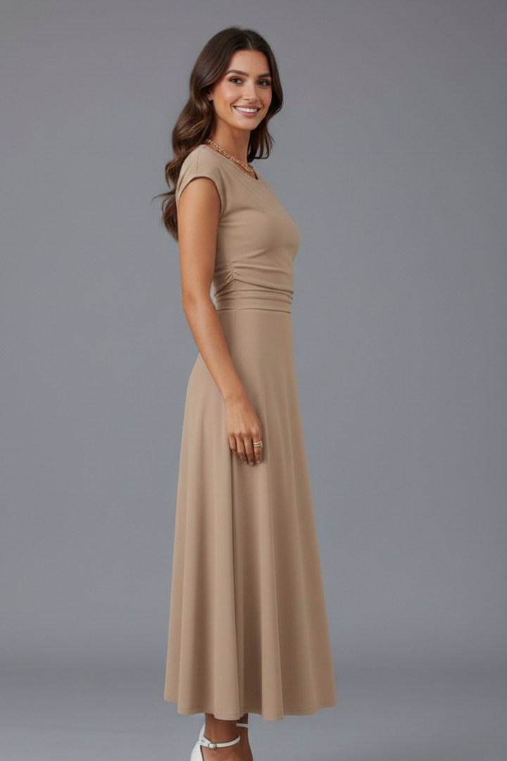 Robe midi pour femmes avec taille haute et manches courtes