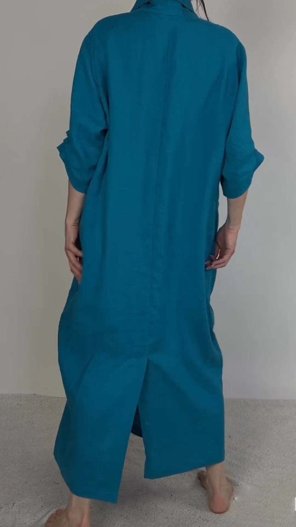 Aiya | Robe minimaliste élégante avec poche et décolleté en V