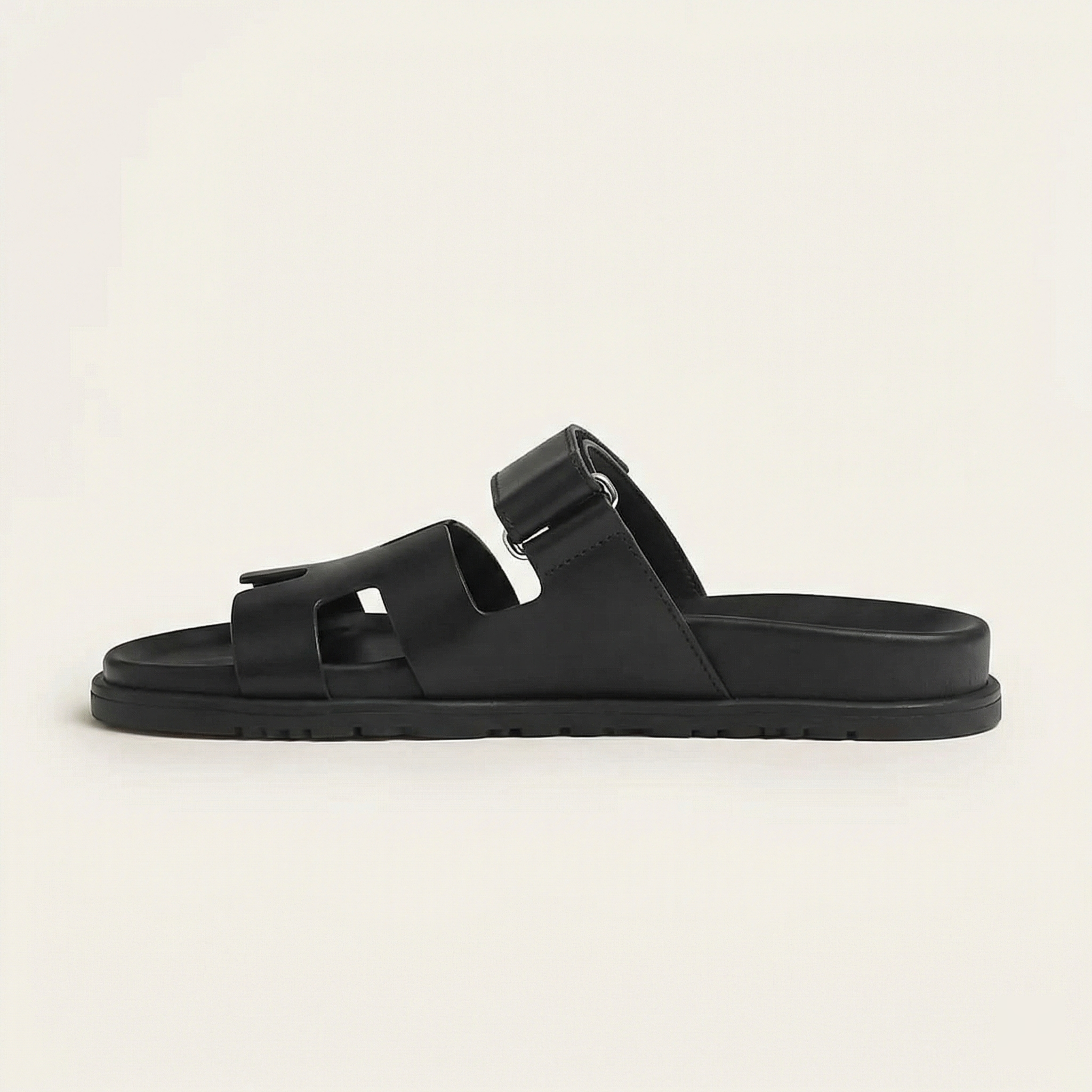 Sandales pour femmes avec design ouvert et semelle plate