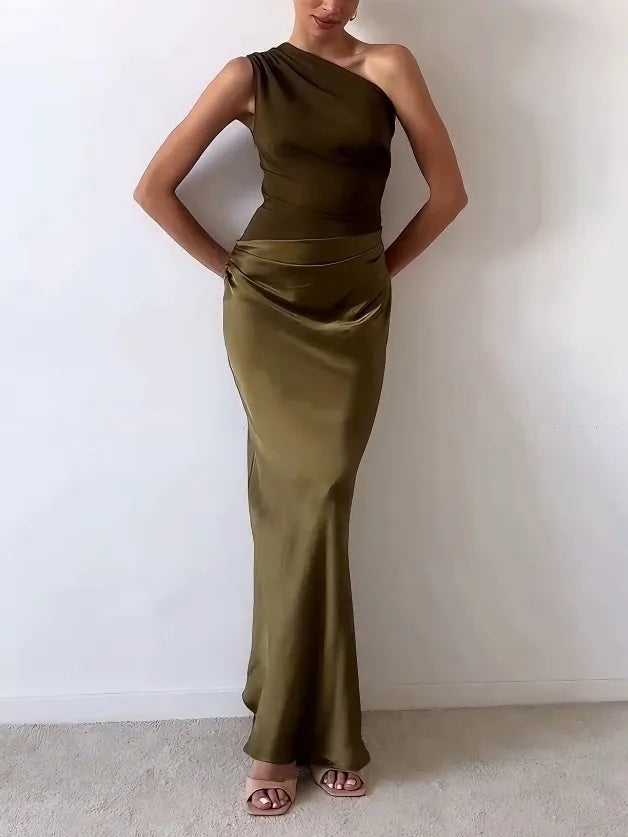Robe de Soirée Femme avec Décolleté Asymétrique, Plis et Silhouette Sirène