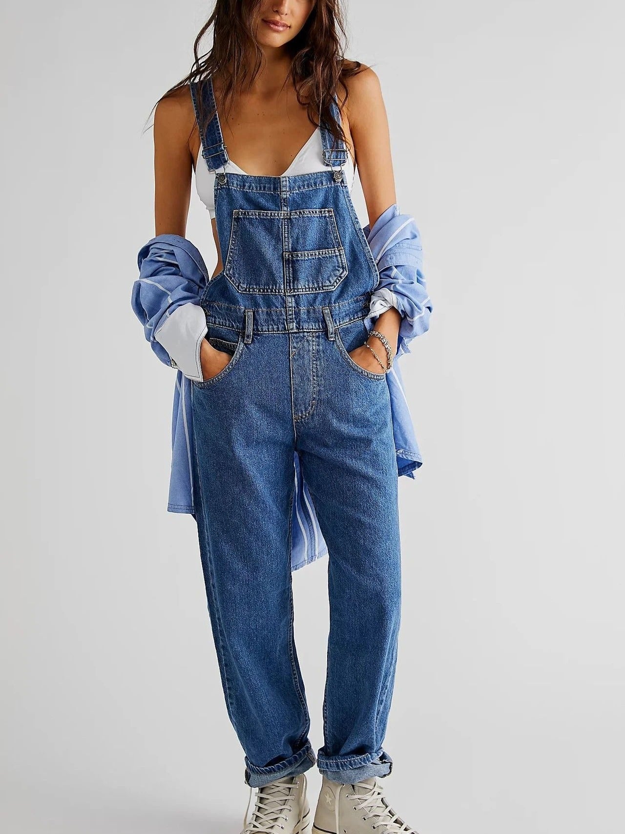 Salopette en Denim pour Femmes avec Bretelles Réglables et Poches