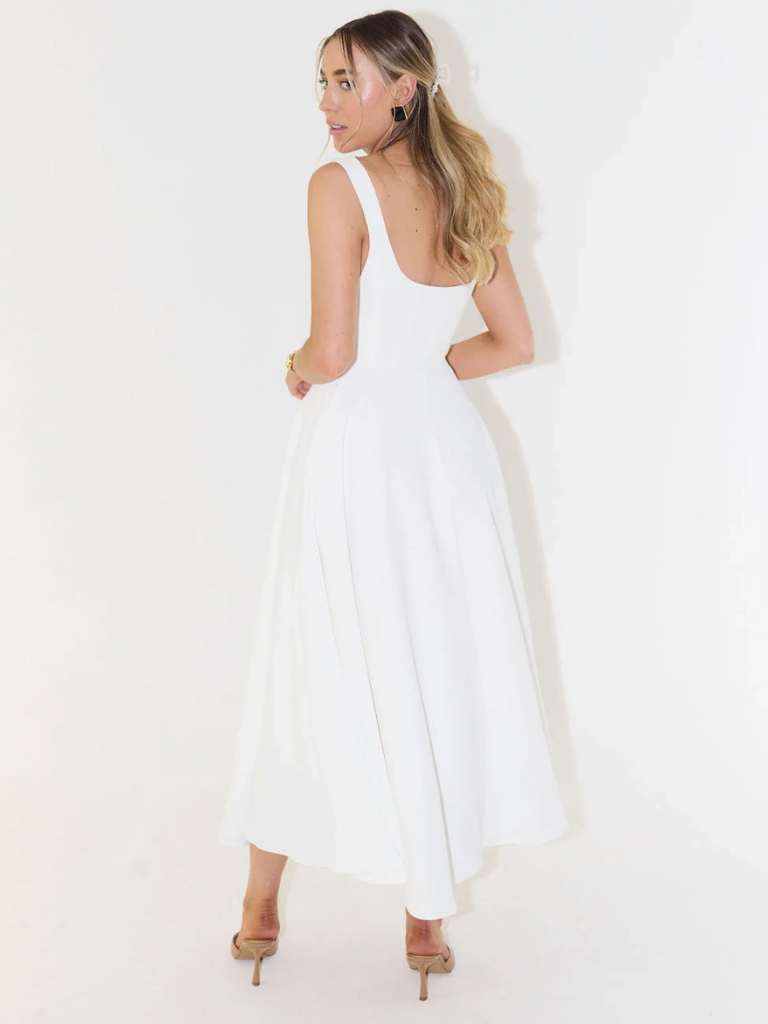 Robe Midi Femme Sans Manches avec Décolleté Carré et Silhouette A-ligne