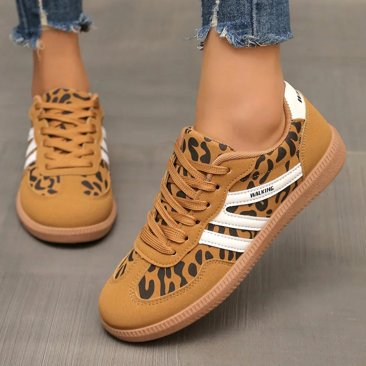 Baskets Retro Femme avec Lacets et Rayures Contrastées