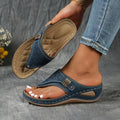 Sandales pour Femmes avec Talon Compensé et Détails Découpés