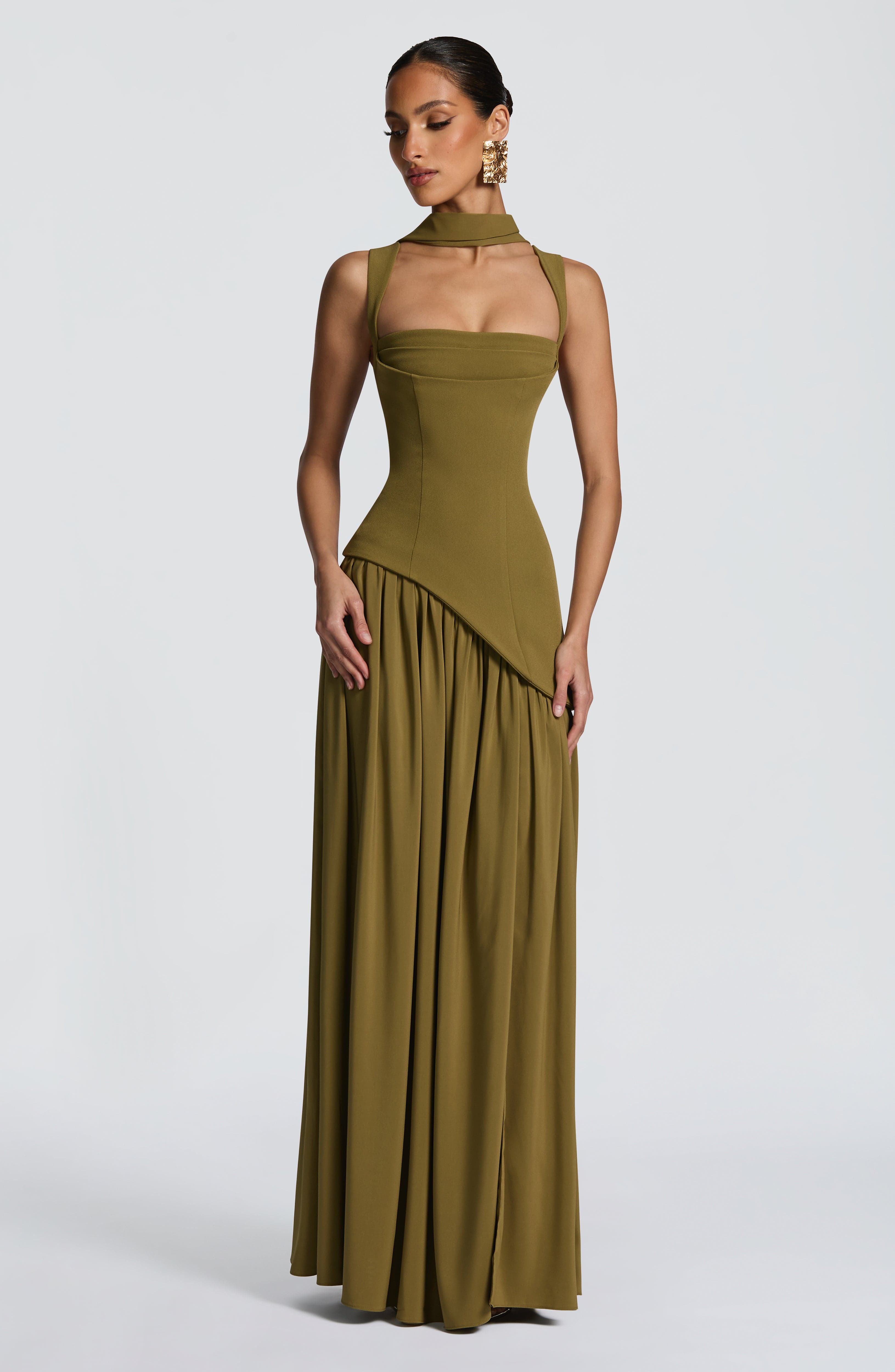 Robe Maxi Sans Bretelles pour Femmes avec Corset et Taille Asymétrique