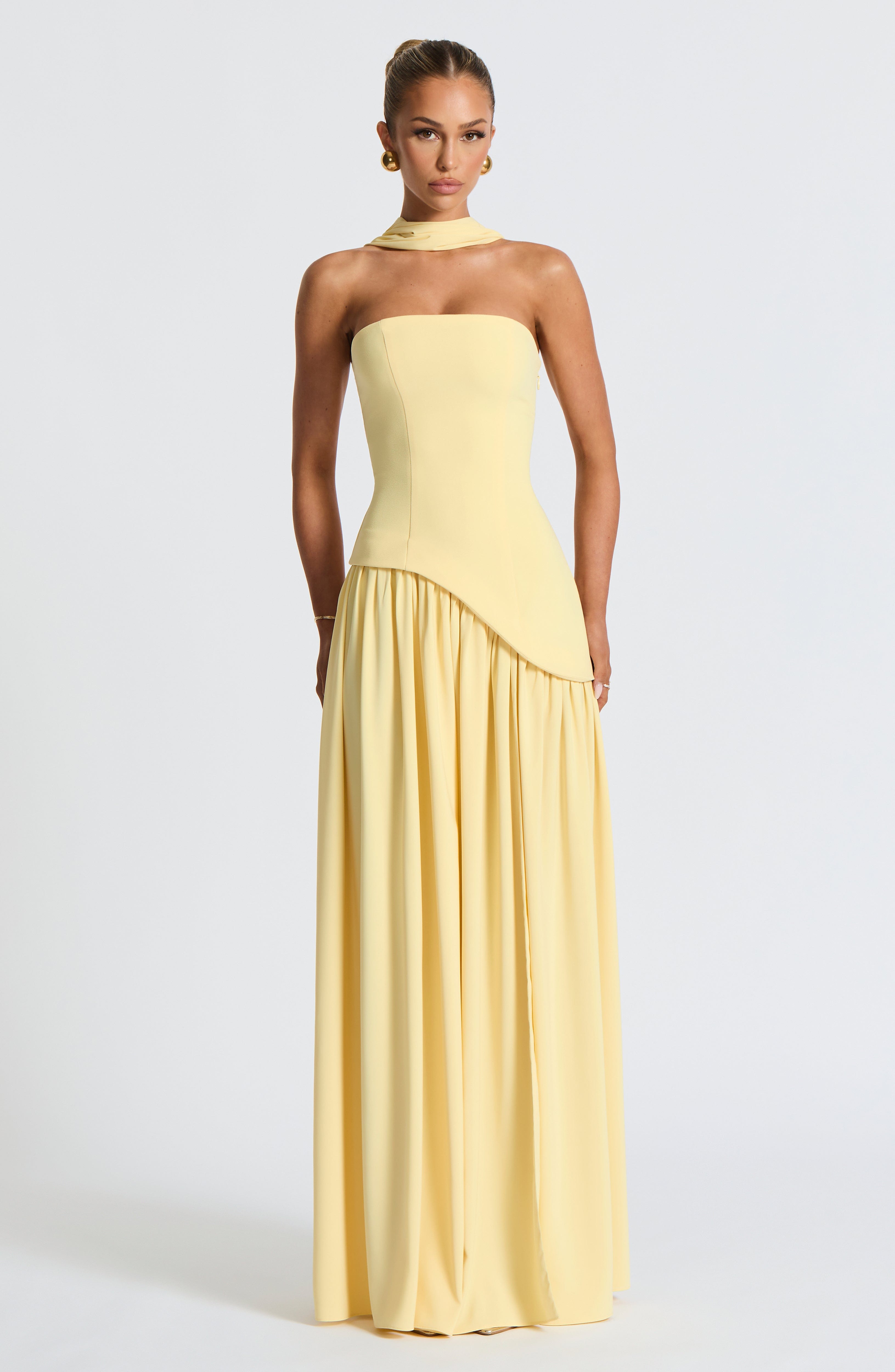 Robe Maxi Sans Bretelles pour Femmes avec Corset et Taille Asymétrique