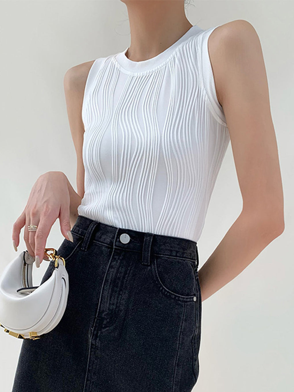 Débardeur Femme Sans Manches avec Col Ronde et Texture Ondulée Slim Fit