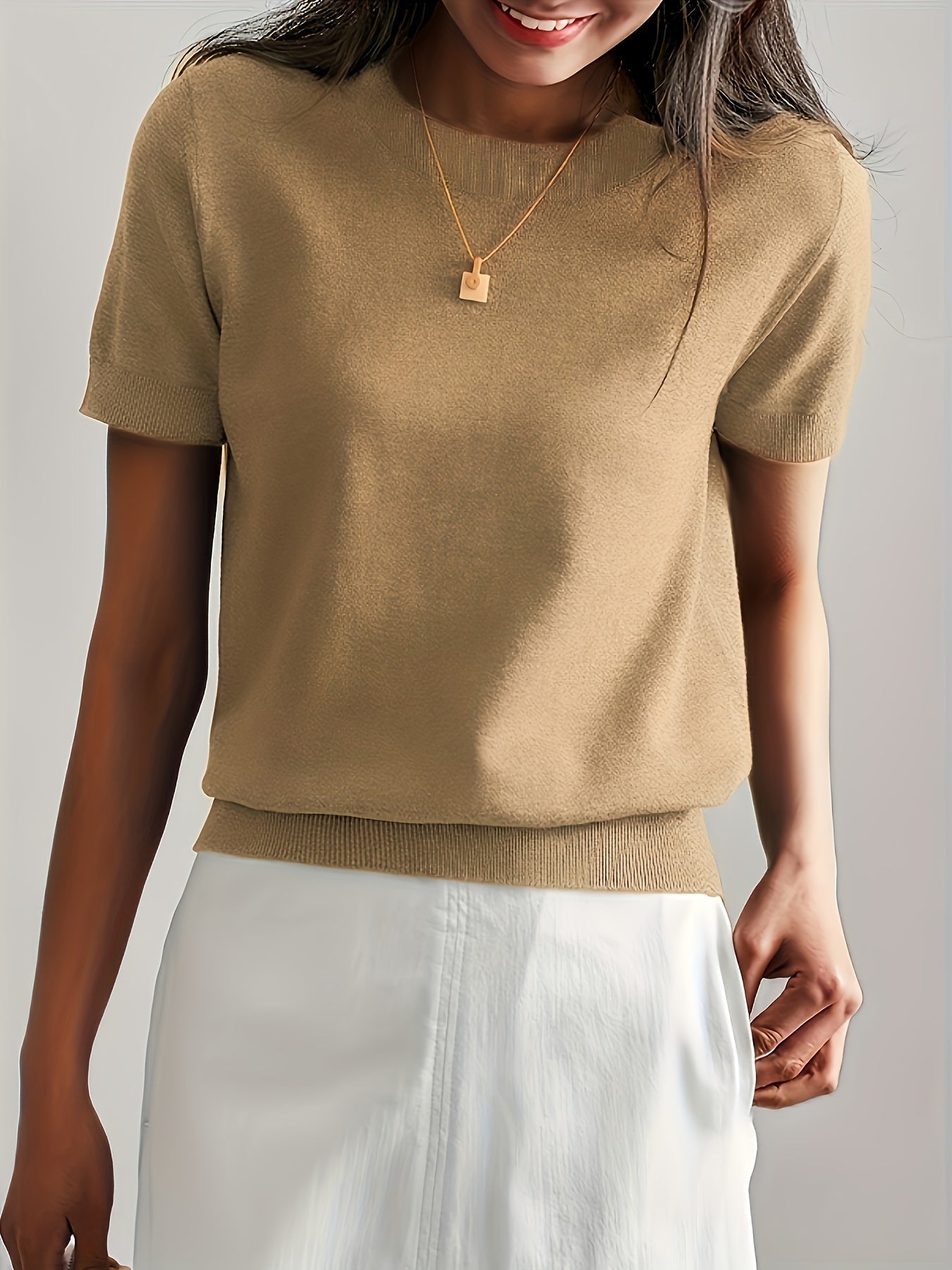 Pull Femme Tricoté à Manches Courtes avec Col Rond