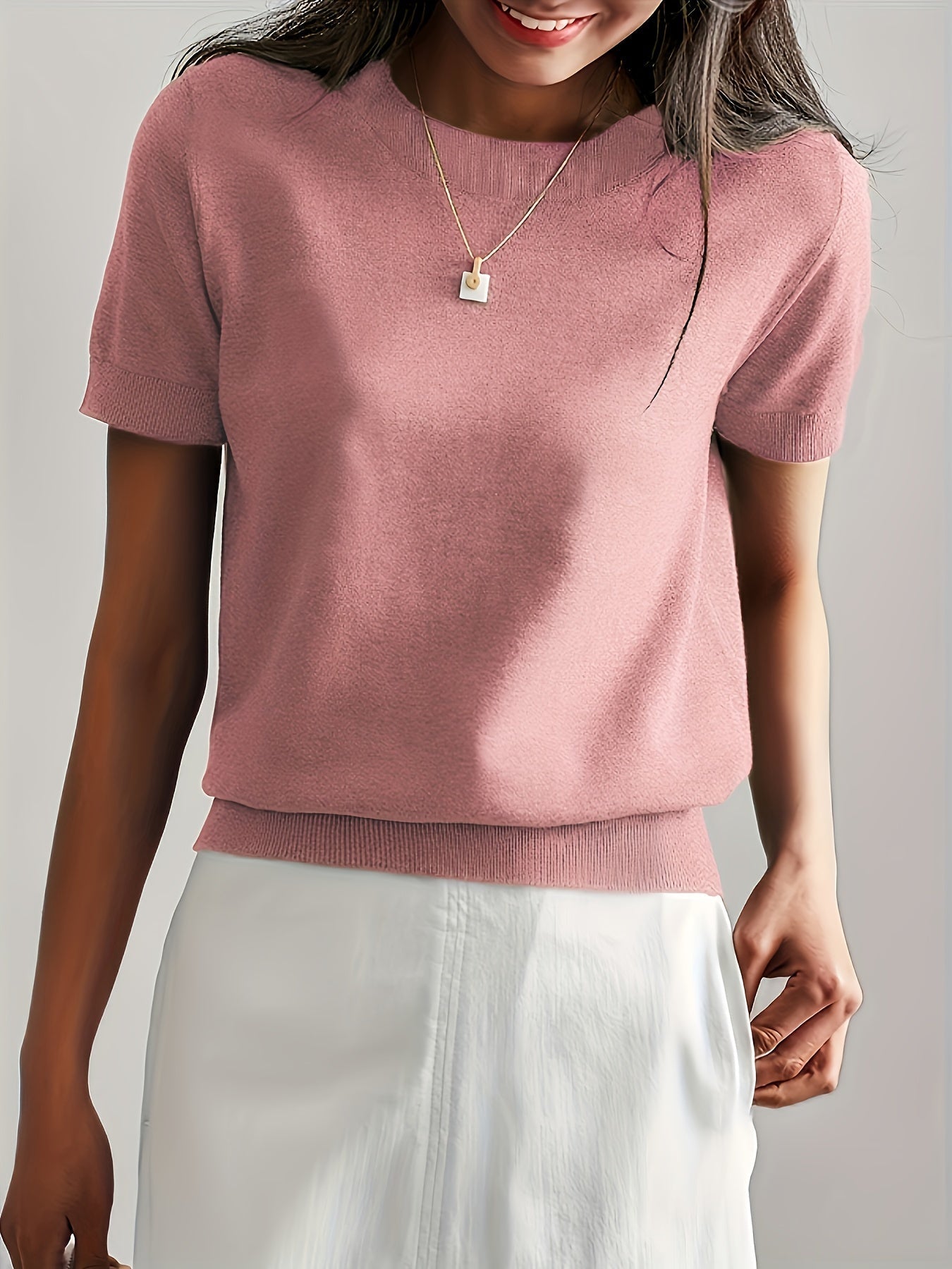 Pull Femme Tricoté à Manches Courtes avec Col Rond