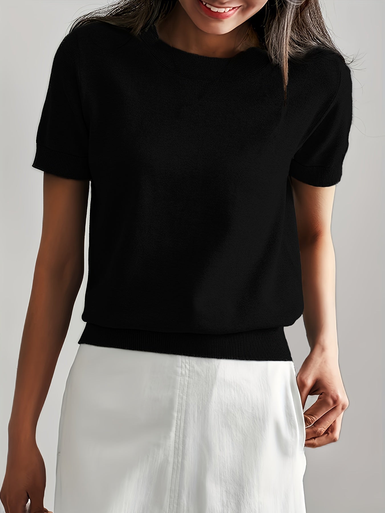 Pull Femme Tricoté à Manches Courtes avec Col Rond