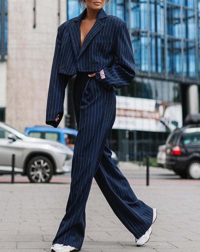 Costume Femme Deux Pièces avec Blazer Court et Pantalon Large