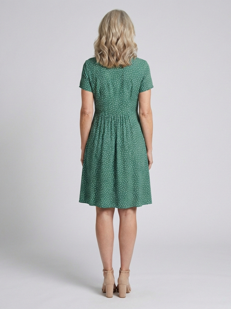 Caroline | Robe midi à pois avec col et manches courtes