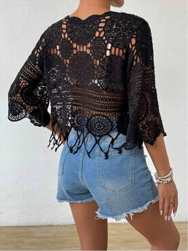 Cape de Plage en Crochet Aéré avec Pompons et Manches Mi-Longues