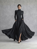 Isla | Robe maxi à col roulé et jupe plissée