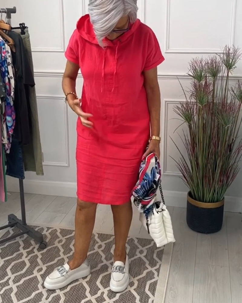 Nyla | Robe décontractée à manches courtes avec capuche