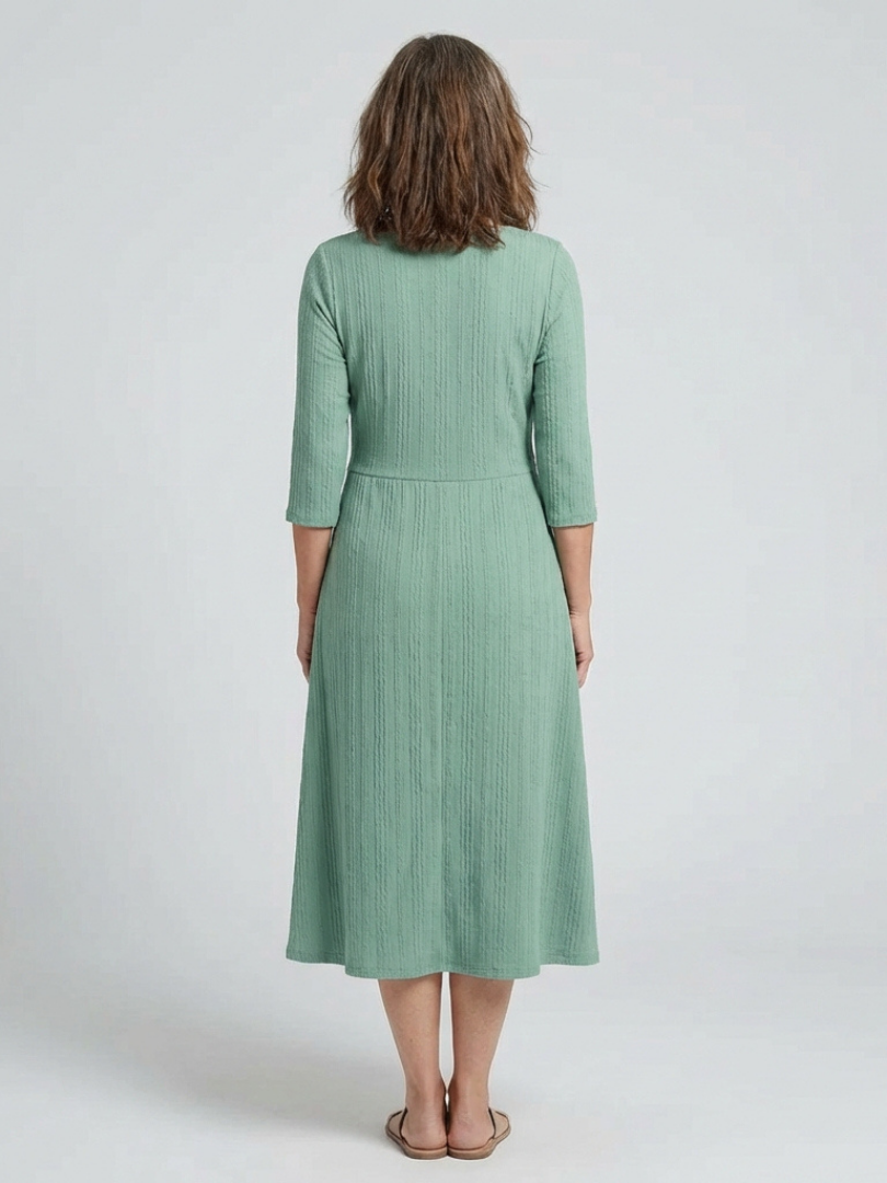 Isolde | Robe Midi à Col V Plissée Croisée avec Boutons