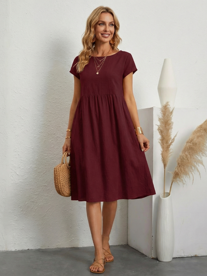 Lillian | Robe à manches courtes longueur genou avec poches