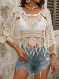 Cape de Plage en Crochet Aéré avec Pompons et Manches Mi-Longues