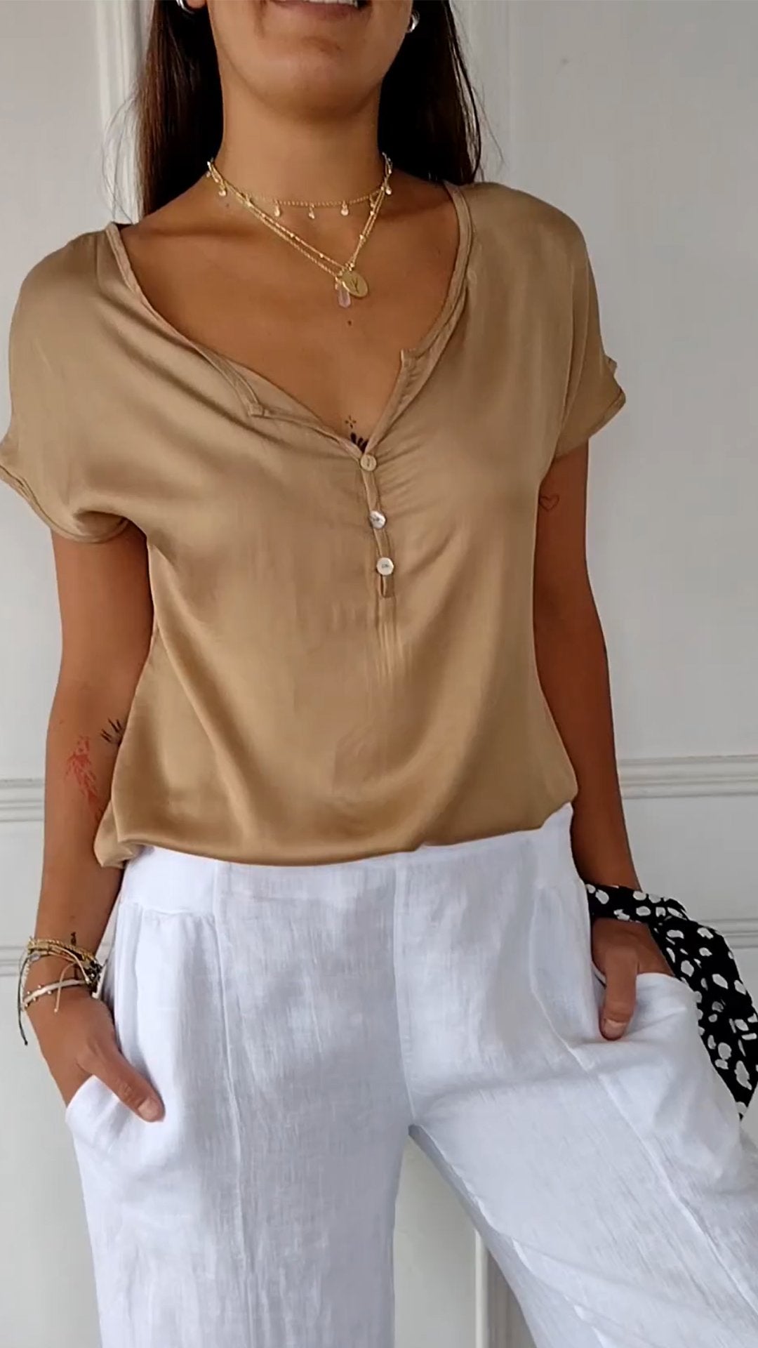 T-Shirt confortable avec décolleté en V
