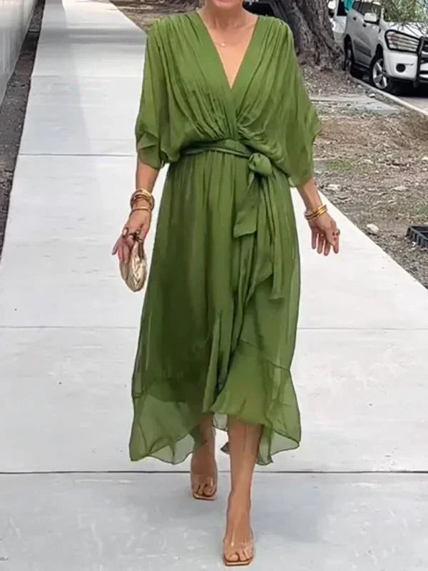 Monica | Robe délicate en chiffon avec décolleté en V
