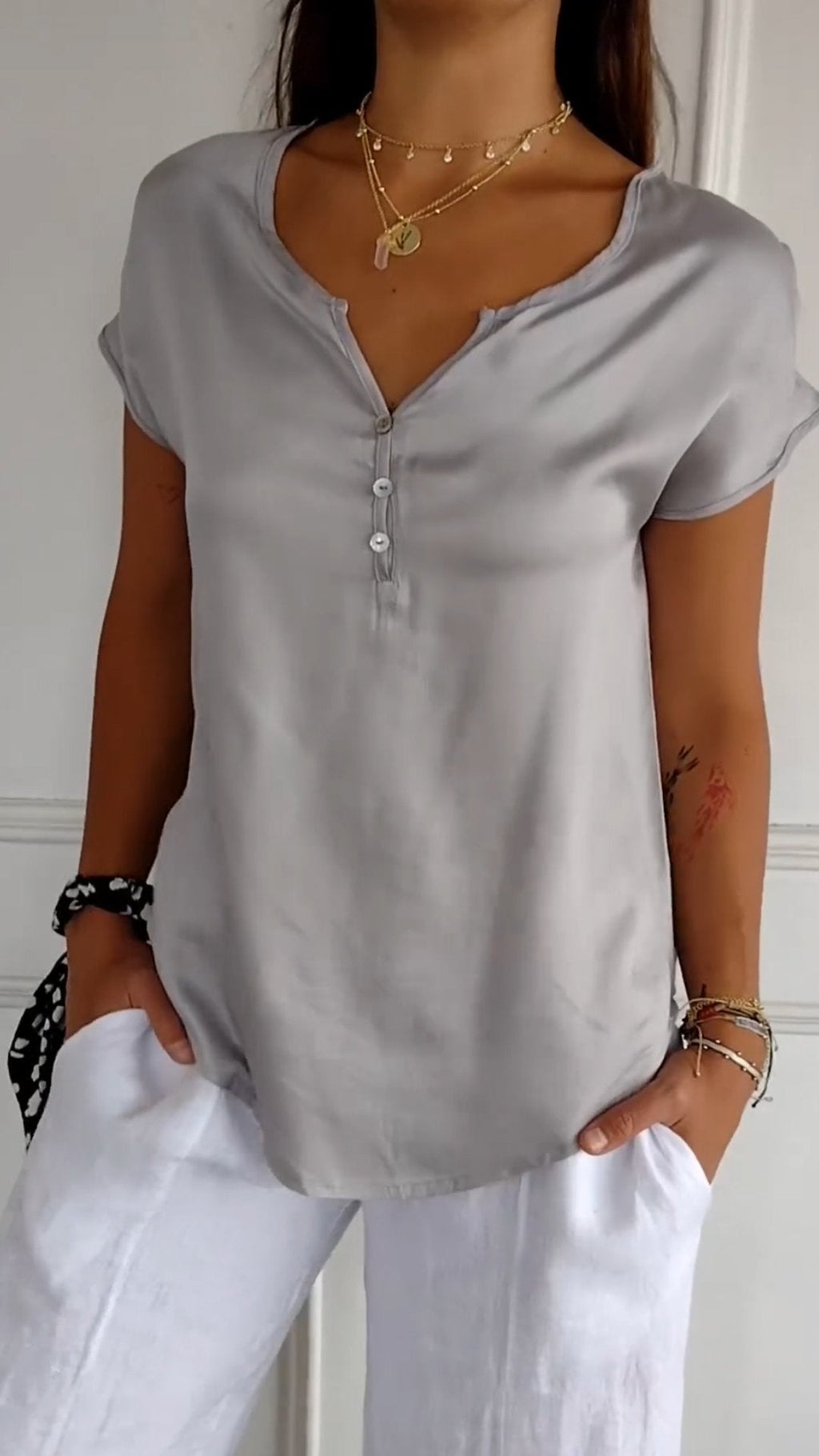 T-Shirt confortable avec décolleté en V