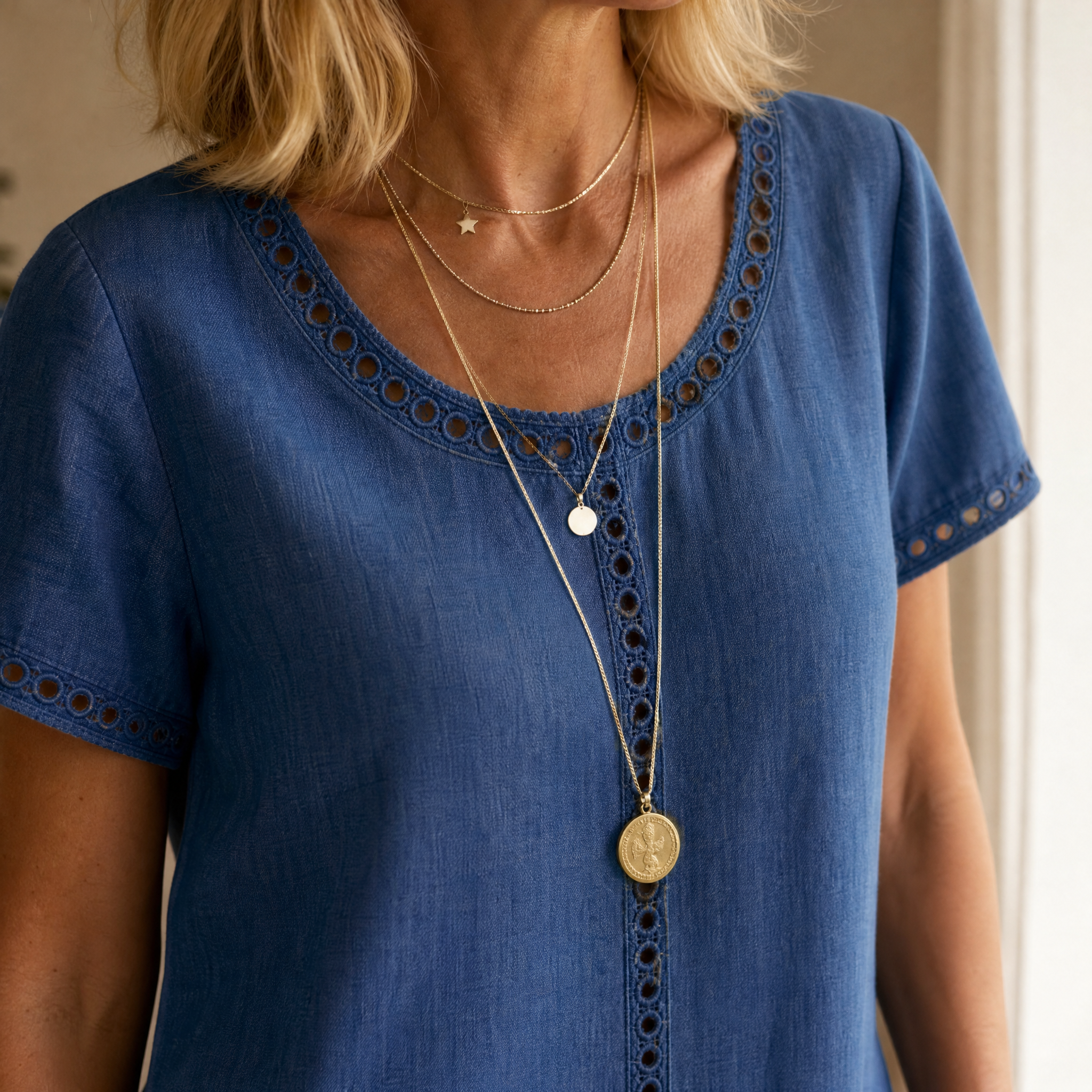 Lunavia – Robe Midi en Lin avec Détails en Broderie