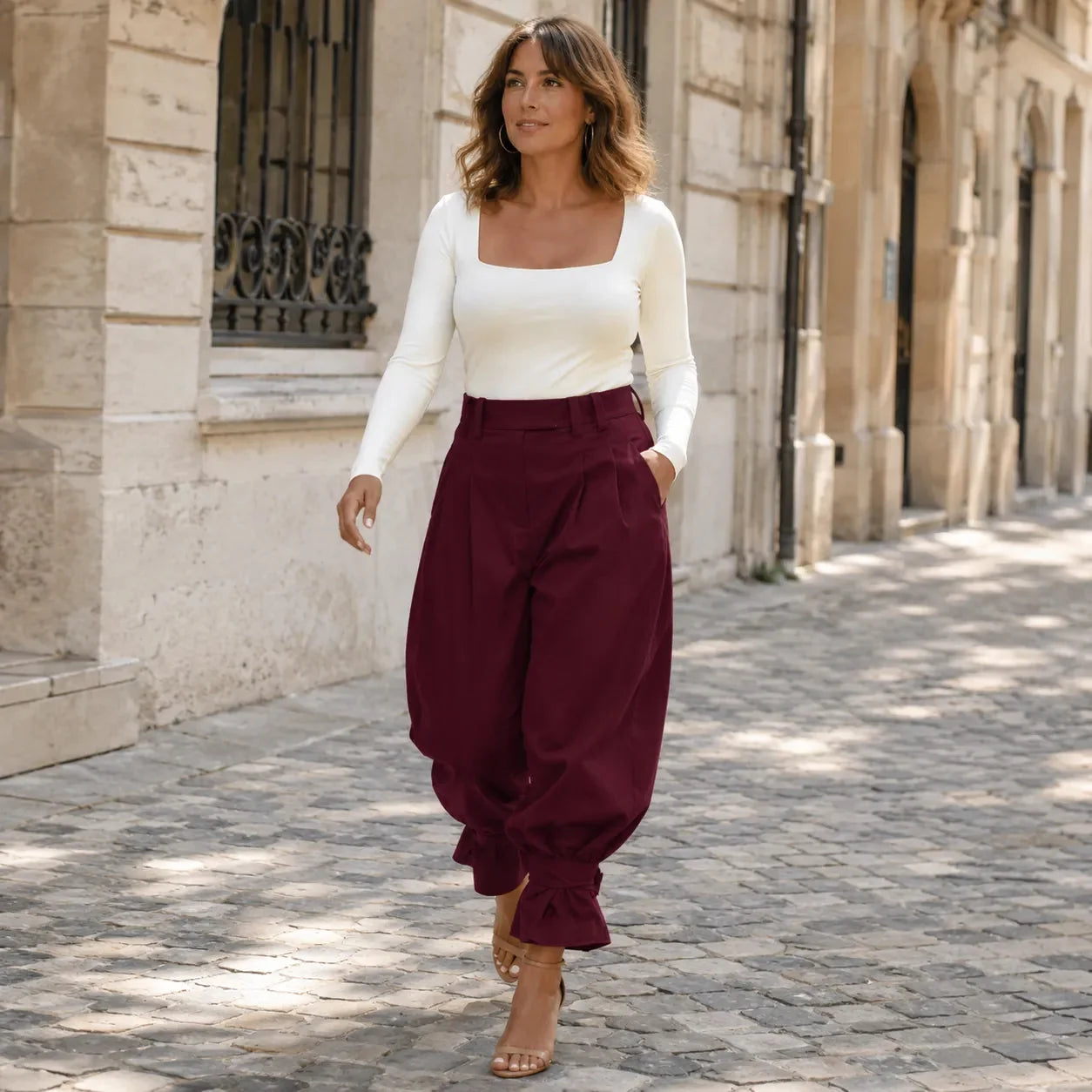 Verona – Pantalon lantern à taille haute plissé avec poignet volanté