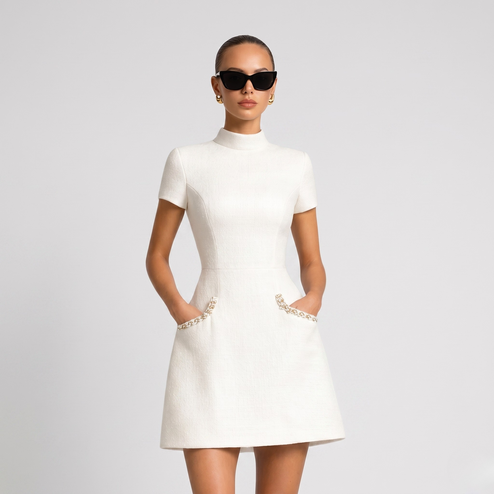 Robe Mini Femme Élégante Bordure Perles Manches Courtes Détail Poches