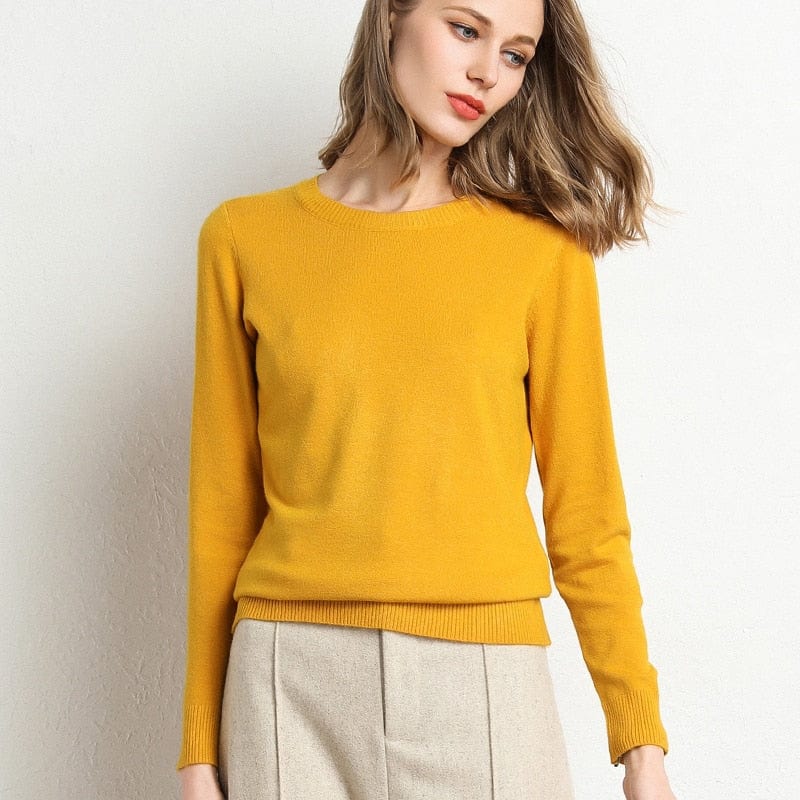 Pull en laine et cachemire pour femme avec col rond et coupe ajustée