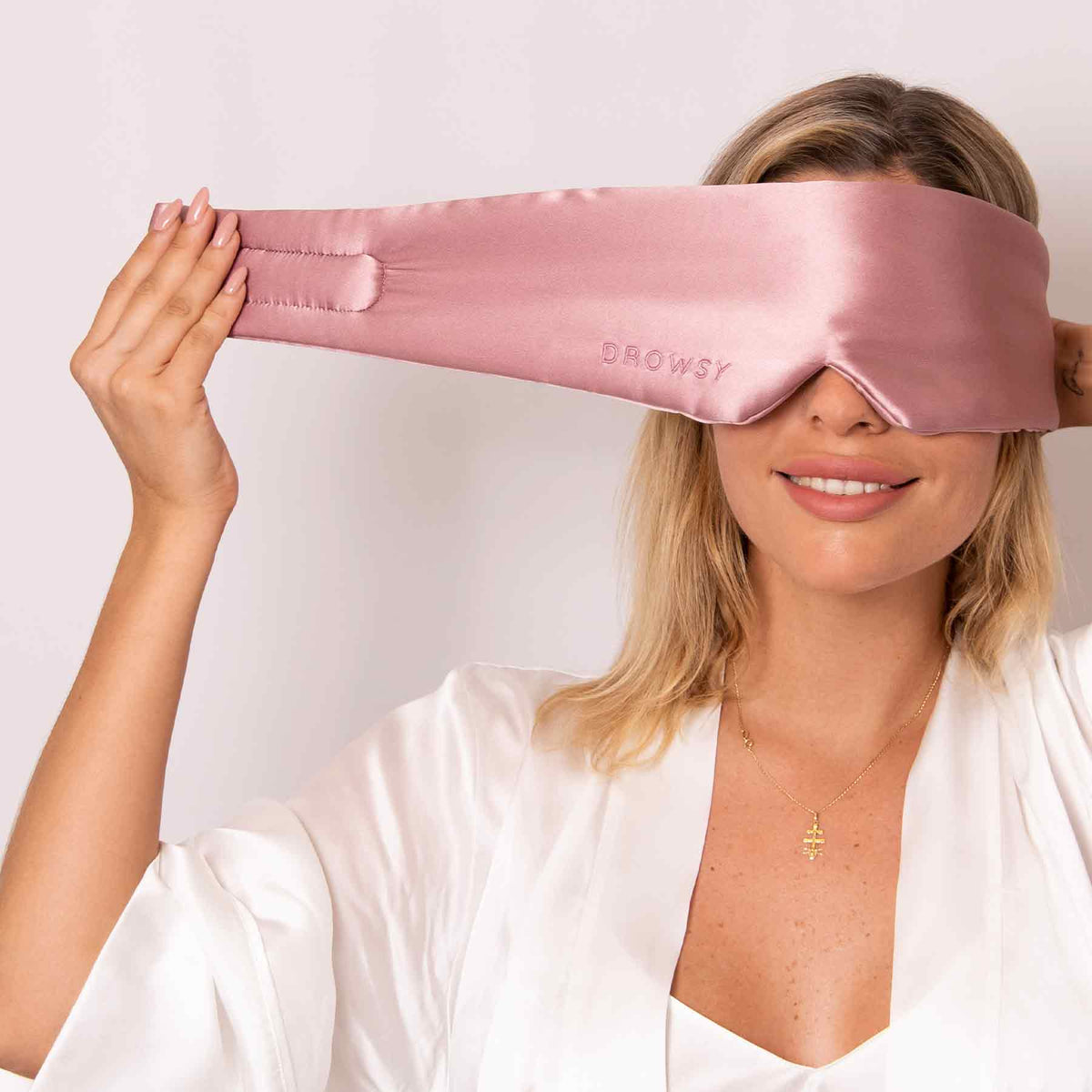 Masque de Sommeil en Soie Luxueux – RelaxMask