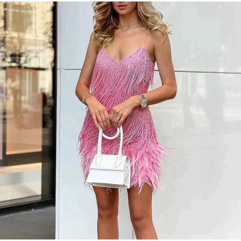 Robe Mini Pailletée avec Franges et Plumes de Coupe Ajustée avec Décolleté en V