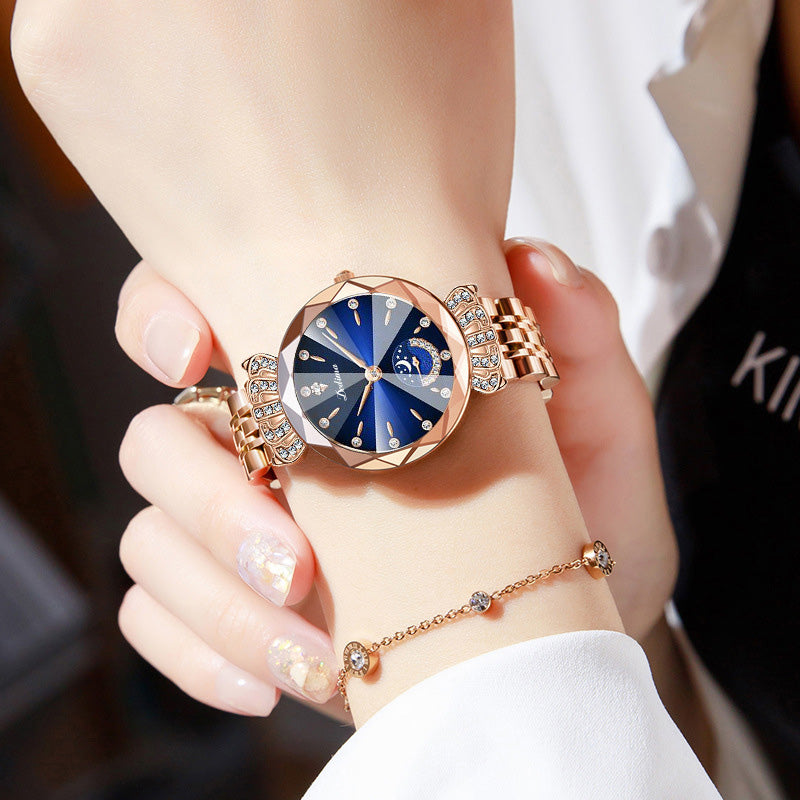 Montre Lune en Diamants LuxeLuna pour Femmes | Design élégant avec des accents de diamants scintillants