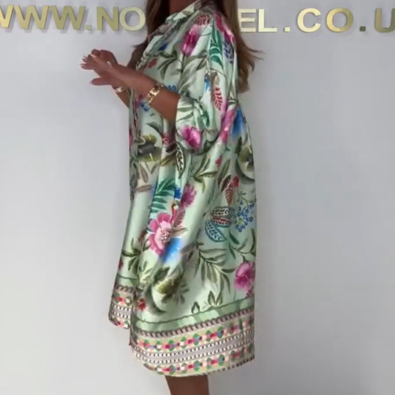 Debie | Robe à fleurs confortable avec décolleté en V et boutonnière devant
