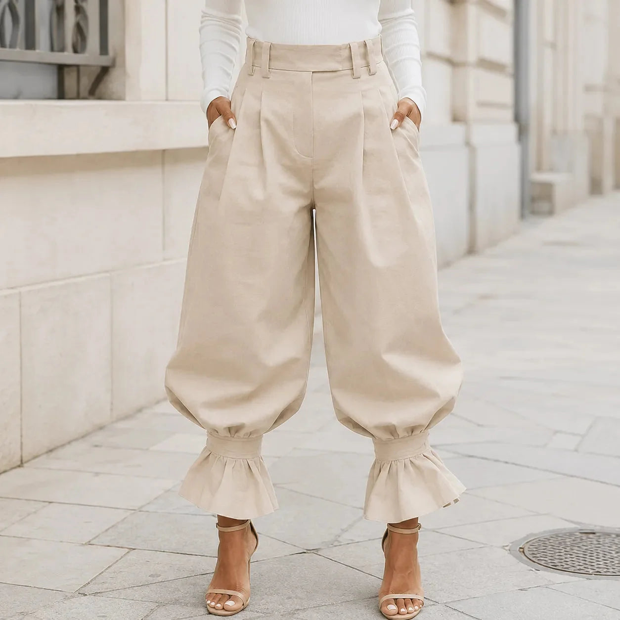 Verona – Pantalon lantern à taille haute plissé avec poignet volanté