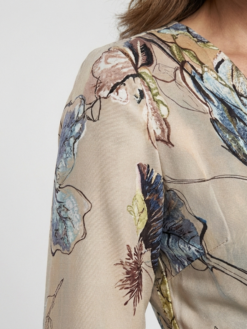 Margaret | Robe Maxi Wrap à Manches Trois Quarts à Fleurs
