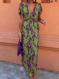 Clara | Robe Midi à Manches Courtes à Fleurs en V