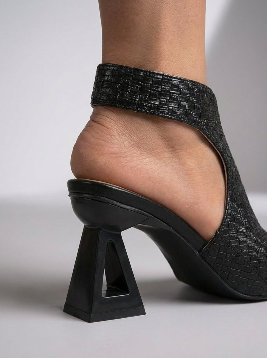 MOREAU LYON | TALONS GÉOMÉTRIQUES POUR FEMMES